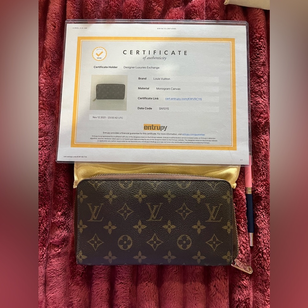 Louis Vuitton Monogram Zippy Organizer